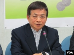 國民黨立委賴士葆 (美國之音張永泰拍攝)