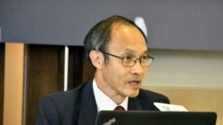 香港民意研究所主席兼行政總裁鍾庭耀表示，反送中運動是香港人崇尚自由主義，與北京威權管治的一次角力。(美國之音 湯惠芸拍攝)
