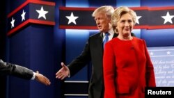Hillary Clinton et Donald Trump lors du premier débat présidentiel le 26 septembre 2016.