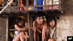 ទឹកលិច​ជន់​នៅហ្វីលីពីន