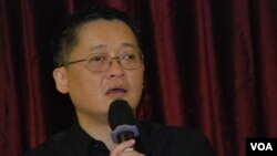 1989年曾經到北京支援民運的學聯中央代表陳清華表示，有人爭議也是傳承六四史實