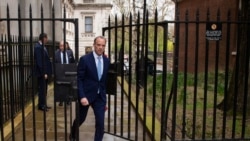 英國外交大臣拉布抵達倫敦唐寧街。(2020年4月6日)