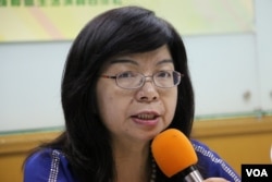 “公民監督國會聯盟”理事長黃秀端教授（美國之音楊明拍攝）