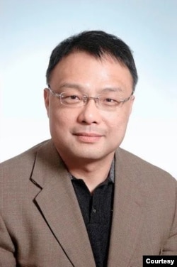 南京大學國際關係學院院長朱鋒