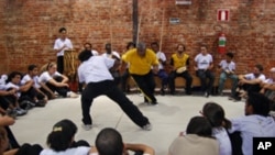 "Capoeira Angola" é instrumento de inclusão e símbolo da paz