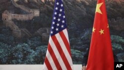 美中兩國國旗