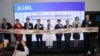 艾司摩爾（ASML）EUV全球技術培訓中心8月20日在台灣台南開幕， 左起為艾司摩爾客戶支援部門副總裁戴孫金（左一）、荷蘭在台辦事處副代表貝莉莎( Lisette Hurkmans-Berkers)（左二）、台積電晶圓廠營運王英郎副總經理（左三）、ASML全球副總裁暨台灣區總經理陳文光（左四）、台灣經濟部王美花部長（中）。（艾司摩爾提供照片）