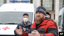 俄羅斯車臣領導人卡迪羅夫2020年5月9日就新冠病毒疫情向記者發表講話
