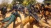 Les exercices militaires des FDS burkinabè dans la préparation de riposte contre le terrorisme, le 27 février 2019. (VOA/Issa Napon)