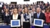 El excandidato presidencial venezolano Edmundo González Urrutia y Ana Corina Sosa, hija y representante de María Corina Machado, después de la ceremonia de entrega del premio Sájarov de derechos humanos 2024 en el Parlamento Europeo en Estrasburgo, el 17 de diciembre de 2024. 