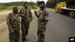 Soldados angolanos: Vão reformar a segurança guineense