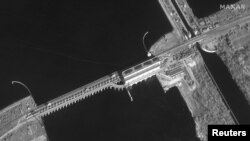 衛星圖顯示烏克蘭橫跨第聶伯河的新卡霍夫卡大壩（2022年2月26日）