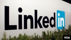 由微軟擁有的“領英”（LinkedIn）公司。