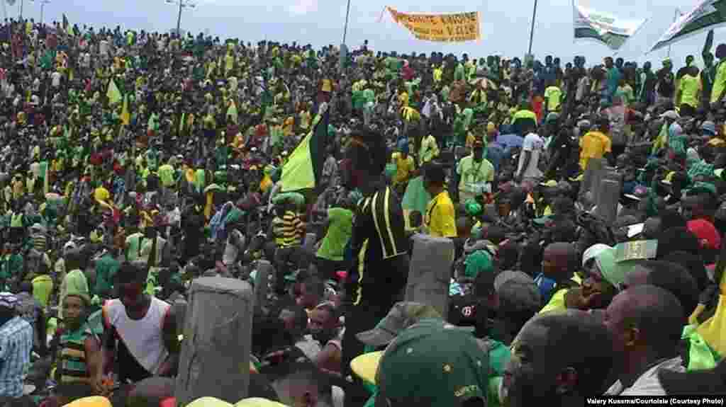 Caf-C1 : V.club concède le nul face à Sétif (2-2). Une vue de l'ambiance au satde Tata Raphael de Kinshasa, dimanche 26 octobre 2014. Valery Kusema/Photo Courtoisie