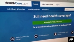Alrededor de 20 millones de personas tienen un seguro de gastos médicos a raíz de la ley de salud del gobierno de Obama, y alrededor de la mitad de ellas adquirieron una póliza subsidiada en los mercados operados por los estados o por HealthCare.gov.
