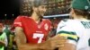 Un quarterback américain refuse de se lever lors de l'hymne national