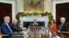 លោក Biden ​ជួប​ជាមួយ​ក្រុម​មេដឹកនាំ​សភា​ដើម្បី​ពិភាក្សា​ពីរបៀបវារ:​ដំណាច់ឆ្នាំ​នៅ​សេតវិមាន