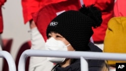 在2022年2月8日的北京冬奧會上，彭帥觀看冬奧會自由式滑雪大跳台決賽。
