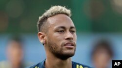 Le Brésilien Neymar lors d'une séance d'entraînement, à Sotchi, Russie, le 29 juin 2018. 