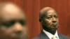 Museveni chante lui-même l’hymne de sa campagne pour la présidentielle