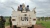 ARCHIVES - Les soldats de la paix de la Mission des Nations unies au Soudan du Sud montent la garde à Bentiu, au Soudan du Sud, le 18 juin 2017.