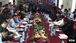 ကချင်ငြိမ်းချမ်းရေးဆွေးနွေးပွဲ