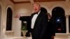 Légère hausse de popularité post-vacances pour Trump