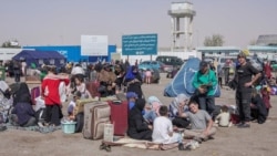 اوچا گفته است که اکثر خانواده‌های افغان اخراج شده از ایران ، با مشکلات فراوان مالی، آموزش و مراقبت صحی در افغانستان روبرو اند.