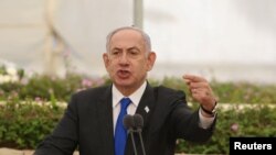 FILE PHOTO: Waziri Mkuu wa Israeli Benjamin Netanyahu