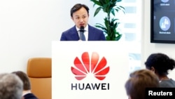 華為駐歐代表劉康2019年5月21日在布魯塞爾舉行的記者會上講話。