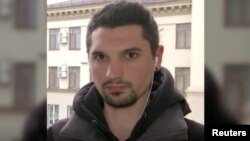 Фото без дати: Журналіст французького телеканалу  BFM TV Фредерік Леклерк-Імхофф, відеокадр від BFM TV, Reuters on May 30, 2022.