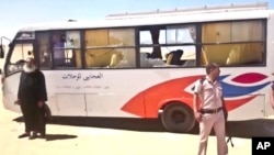 Le bus criblé de balles dans la province Minya