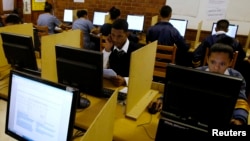 Une classe d'informatique au lycée d'Elswood, au Cap, le 7 novembre 2013.