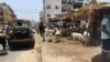 A Dakar, les points de vente sont installés un peu partout au Sénégal, le 20 juillet 2021. (VOA/Seydina Aba Gueye)