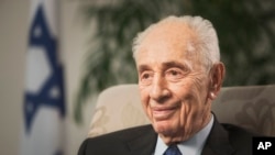 L'ancien président israélien Shimon Peres lors d'une interview à Jerusalem, le 2 novembre 2015.