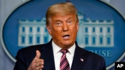 特朗普總統2020年11月5日在白宮發表講話。