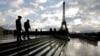 Le tourisme en France à la baisse après les attentats du 13 novembre 2015