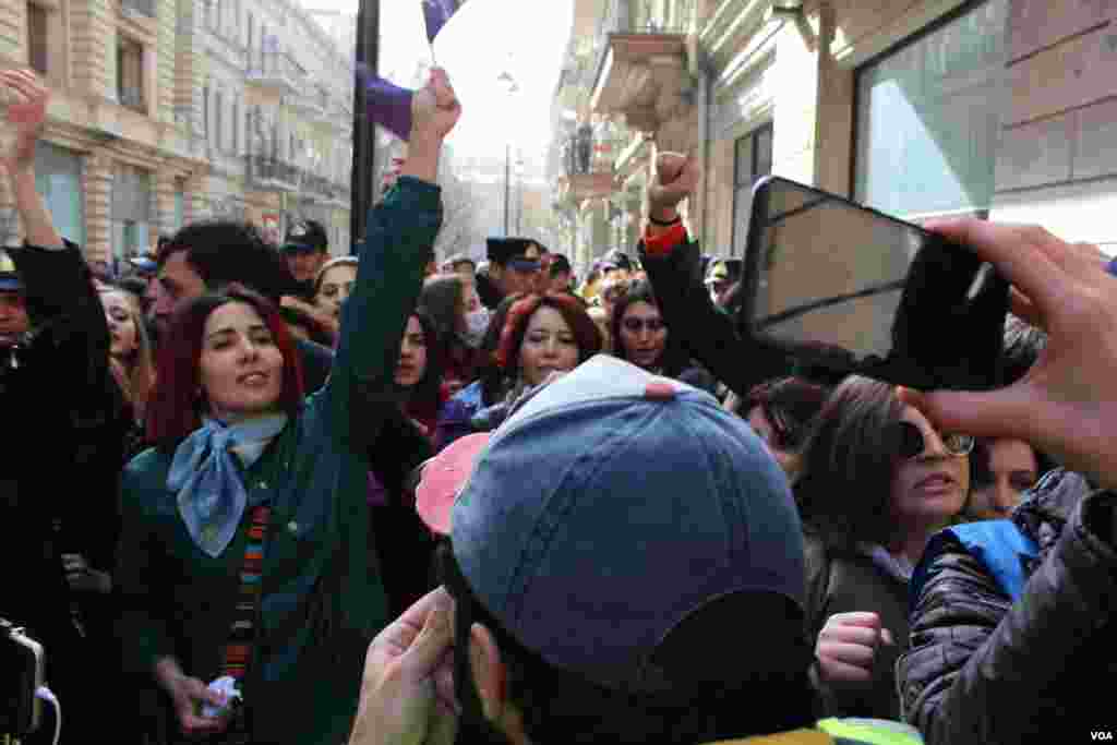 Bakıda 8 Marş feministlər aksiyası
