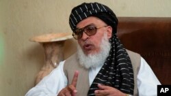 ستانکزي ویلي، "دا هیواد به خوېندې او وروڼه جوړوي په دې کې به نارينه يواځې کار نه کوي، نيم قشر د افغانستان ښځې دي، ښځې د پامه نشي غورځول کېدی بايد ښځې د افغانستان په بيا ودانولو کې، په سياست کې، د افغانستان په هره برخه کې په اقتصاد کې رغنده فعاله ونډه ولري"