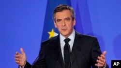 François Fillon lors d'une conférence de presse à Paris, le 6 février 2017