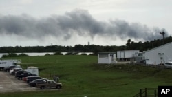 SpaceX 火箭9月1日在佛羅里達州的發射台測試時發生爆炸。圖為爆炸現場的濃煙。