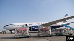 Wani jirgi a filin jiragen sama na Nnamdi Azikwe International Airport da ke Abuja