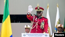 Brice Oligui Nguema avait promis de rendre le pouvoir aux civils au terme de la transition ouverte il y a 18 mois avec le "coup de la libération".